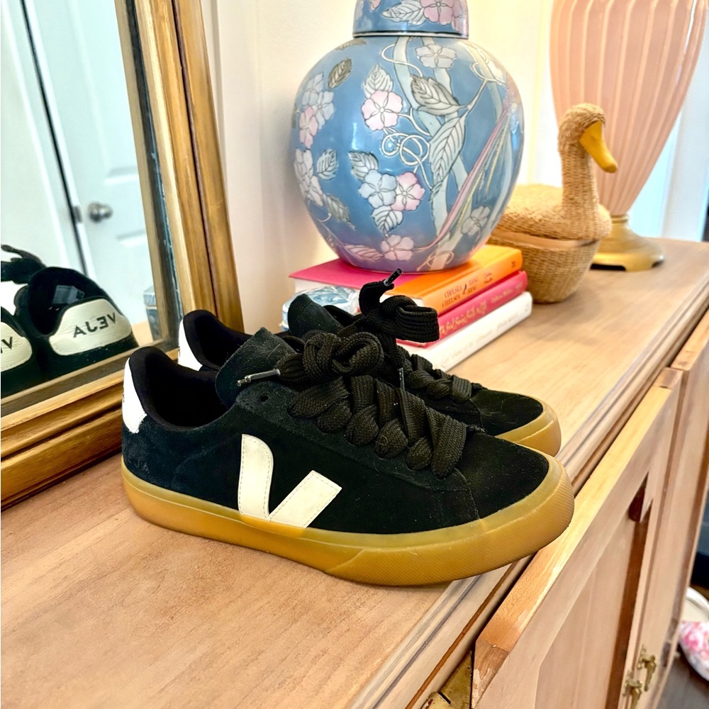 Veja CAMPO BOLD SUEDE BLACK PIERRE Size 8